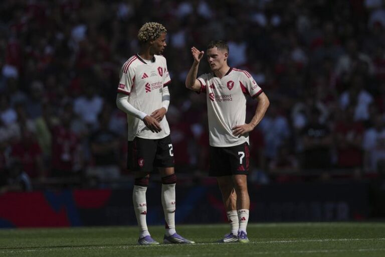 Borok Pertahanan Liverpool Terbongkar, Tapi Ada Harapan di Lini Depan