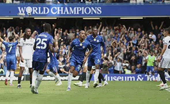 Rebutan Bintang AC Milan, Chelsea Yakin Bisa Kalahkan Manchester United