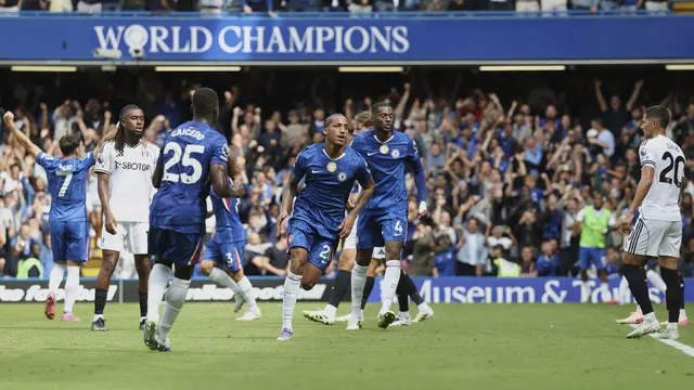 Rebutan Bintang AC Milan, Chelsea Yakin Bisa Kalahkan Manchester United