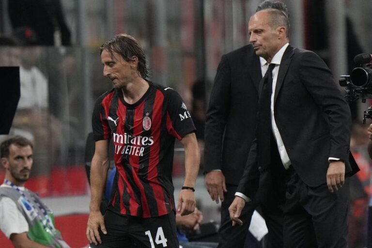 AC Milan di Bawah Allegri: Bekerja Keras pada Pertahanan dan Struktur Tim